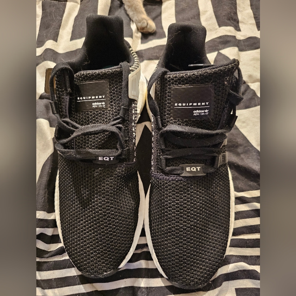 Adidas Sneakers